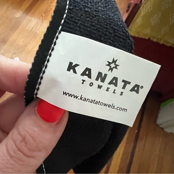 Sacramento Kings Rally towel feel the roar golf towel NEW black NBA - Picture 2 of 2